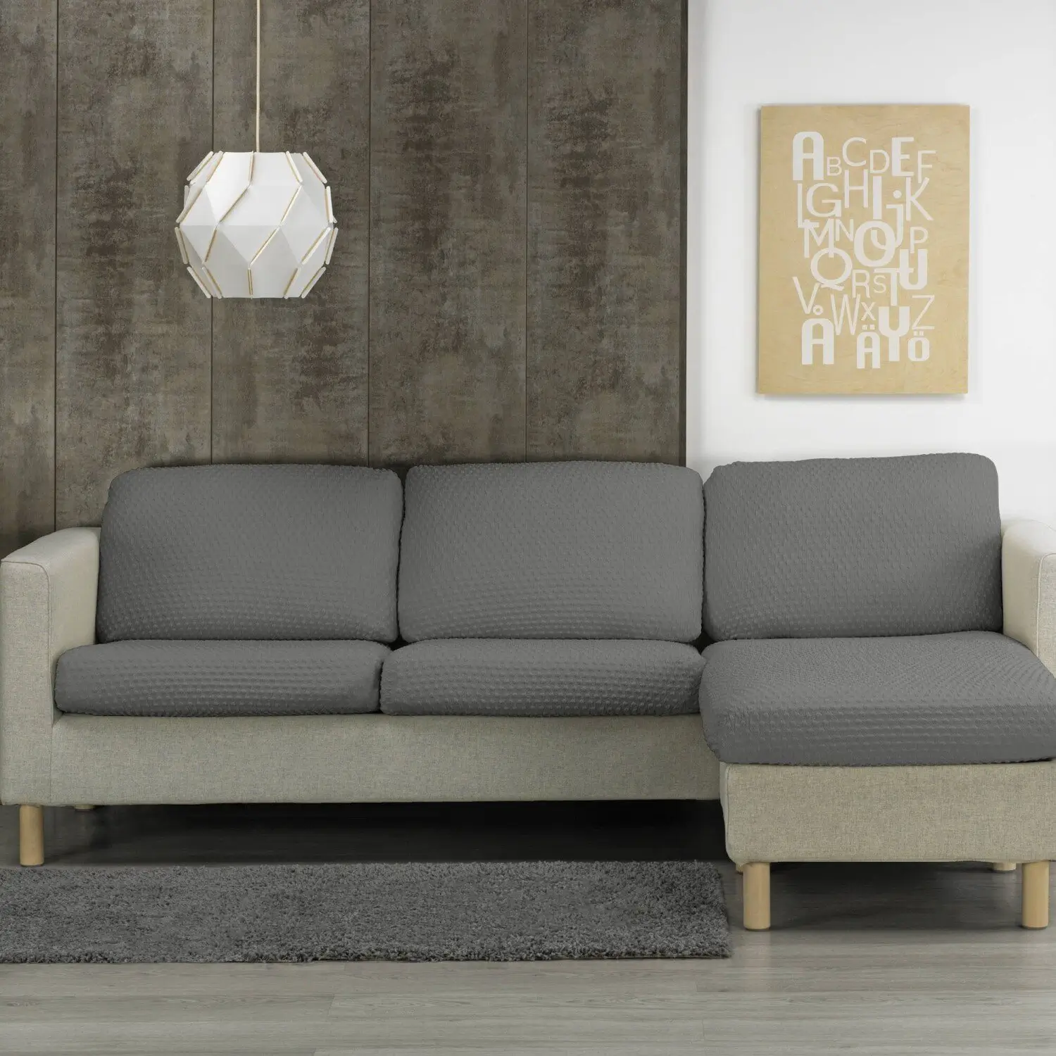 Šedý žabičkovaný bipružný poťah na pohovku