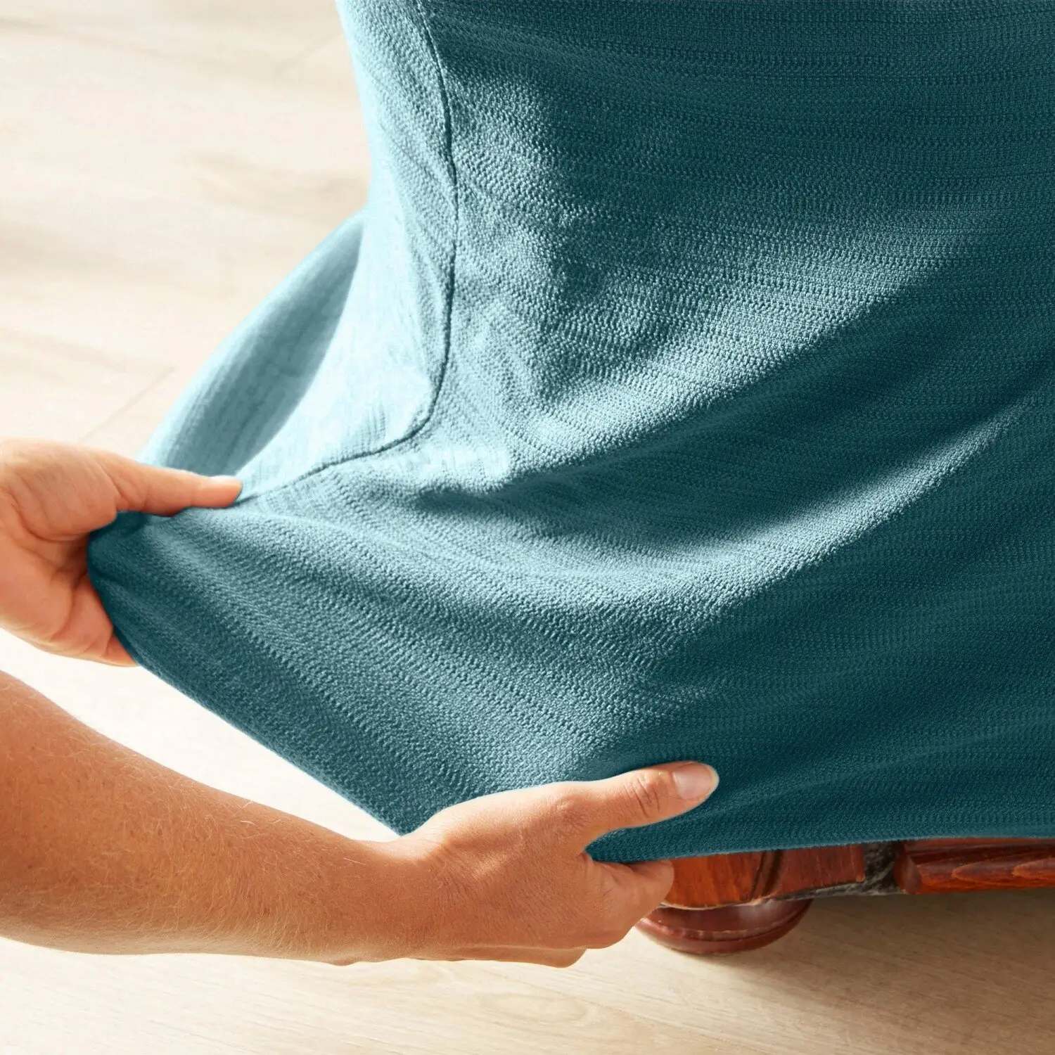 Naťahovací zelený poťah na kreslo