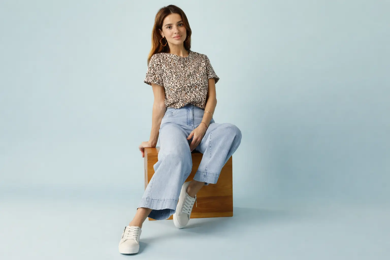 Ako nosiť široké nohavice – Štýlový sprievodca pohodlím na každý deň (aj v zime)