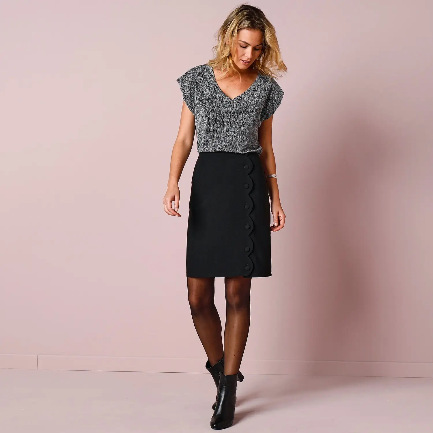 Sukně a dámský top do divadla