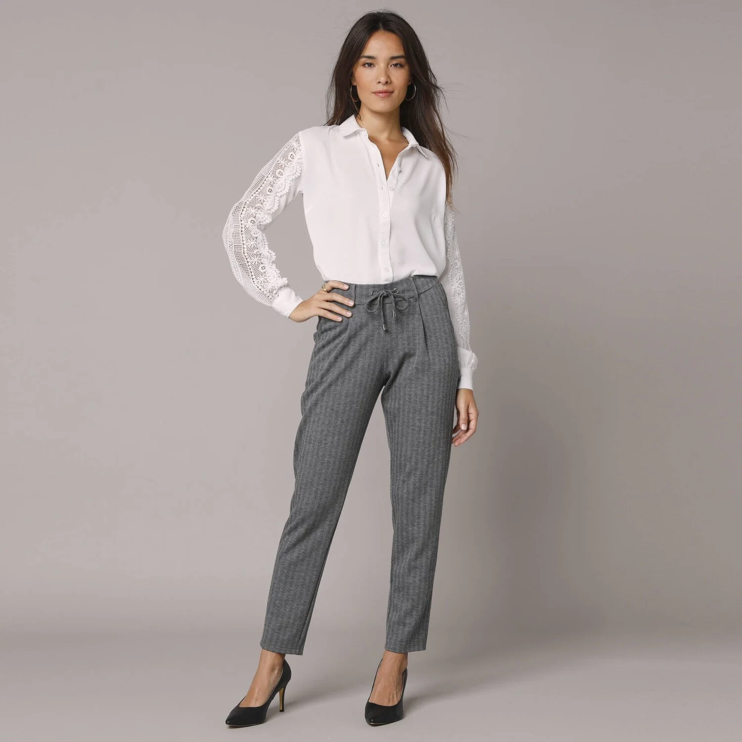 Chino nohavice šedivé, elegantné